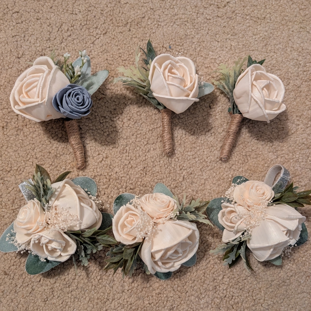 Elegant Cream and Blue Floral Boutonniere Set